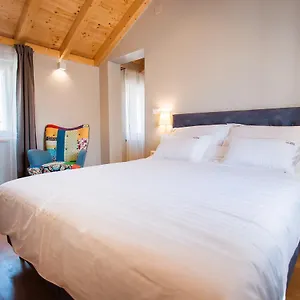 https://mijama-suites.splithotels.org